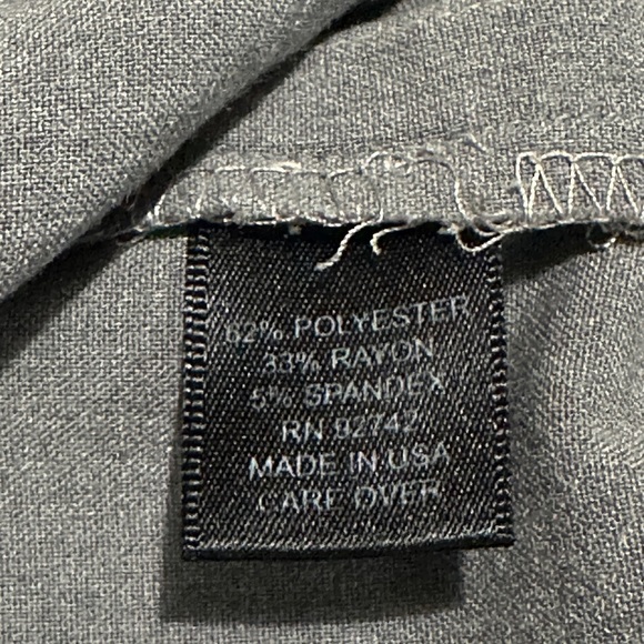 308 Juliana Collection | NWOT USA Gray Pleated Flare Dress Pants (Size 2) - Picture 6 of 10